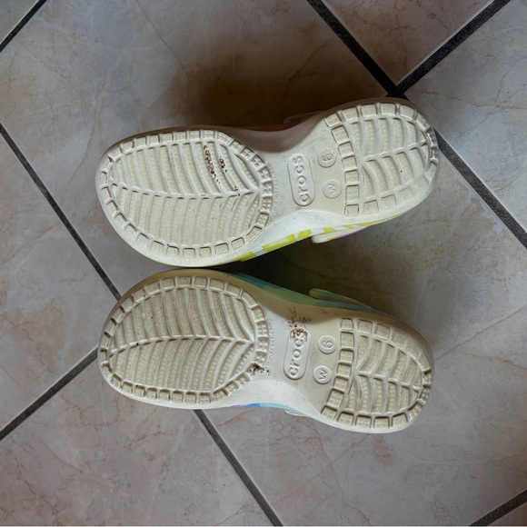 Crocs Platform Clogs - Picture 5 of 5